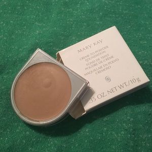 NEW Mary Kay Créme to Powder Foundation